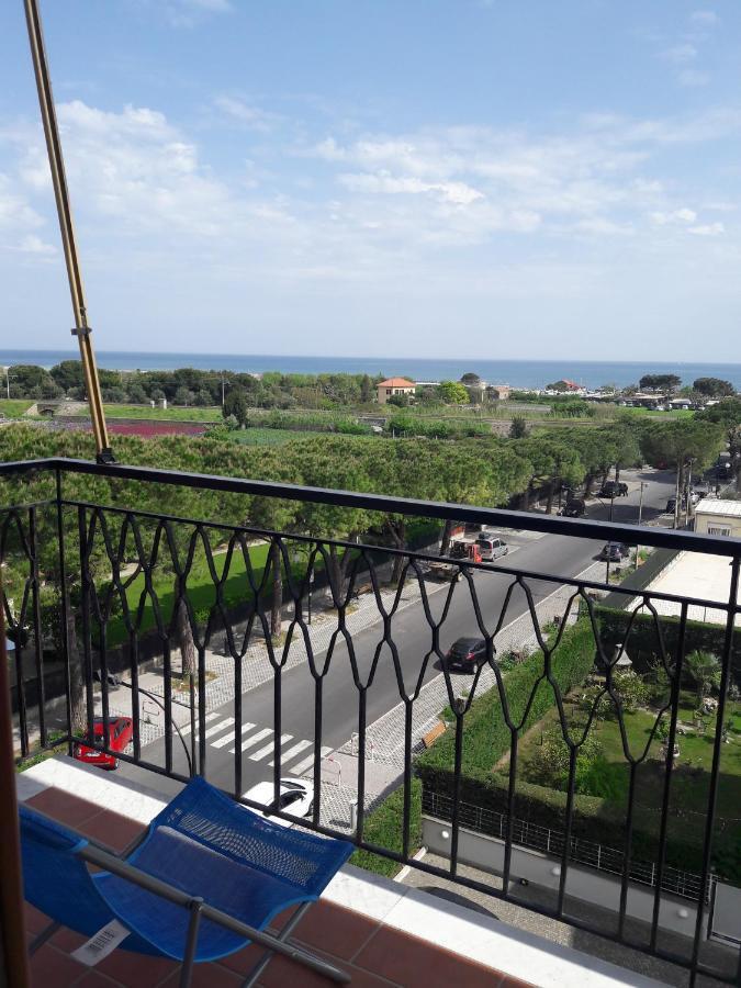 Appartamento Vista Mare Albenga Exterior photo